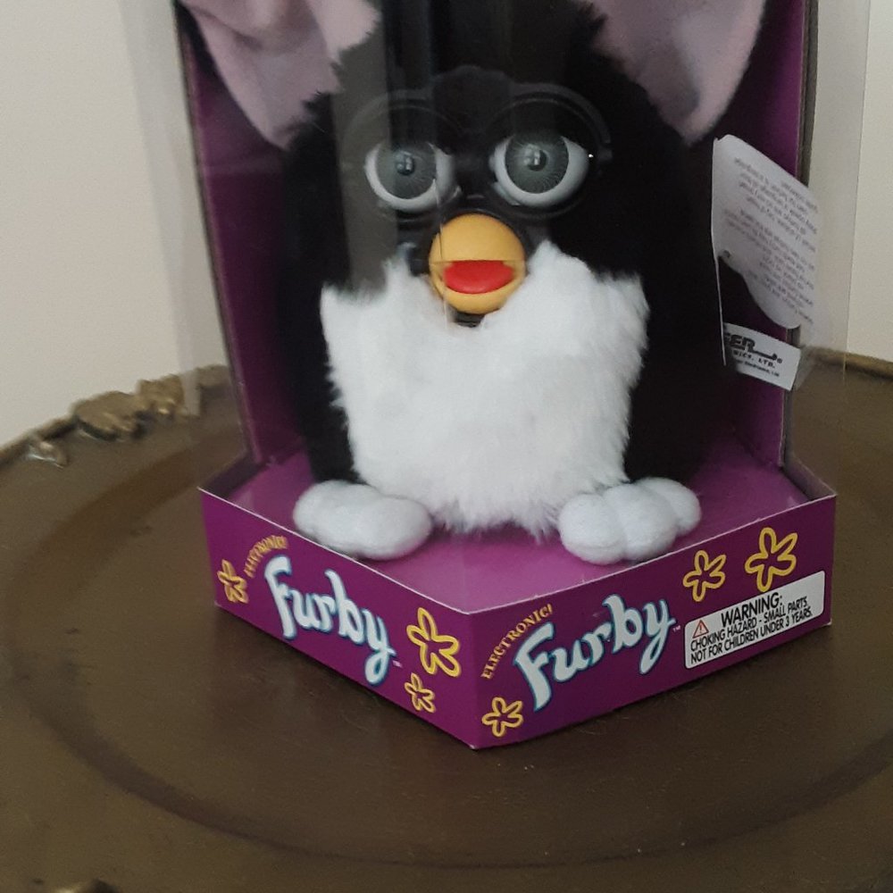 Vintage Electronic Tiger Furby Unopened 70-800